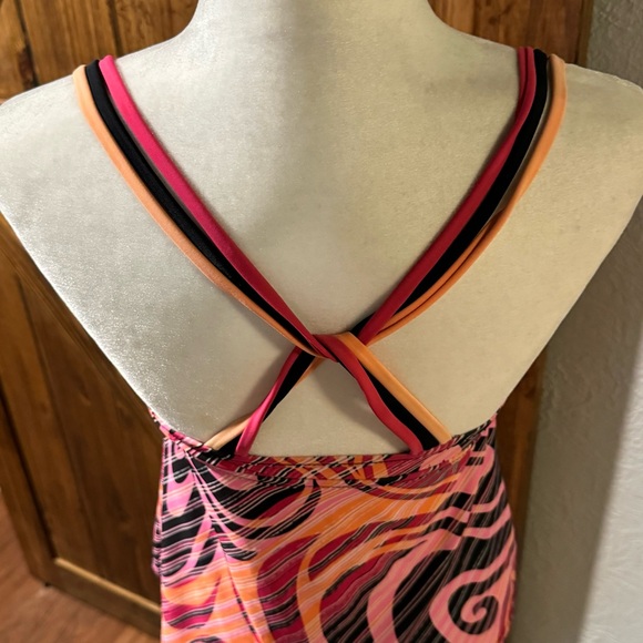 Nike | mult color | tankini swim suit top | Sz 8 (M) - Picture 11 of 16